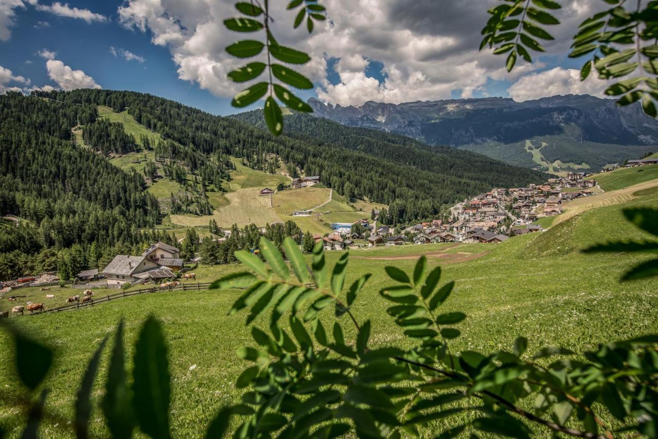 Hotel Conturines San Cassiano  Dış mekan fotoğraf